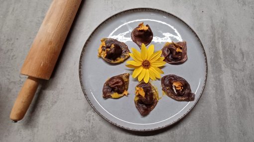 Cappellacci al cacao ripieni di zucca